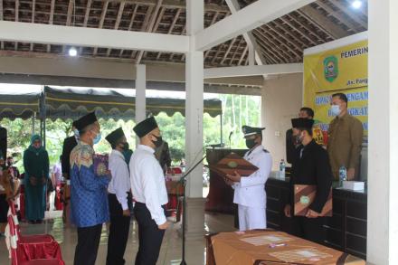 PELANTIKAN KAUR UMUM PERENCANAAN DAN KASI PEMERINTAHAN